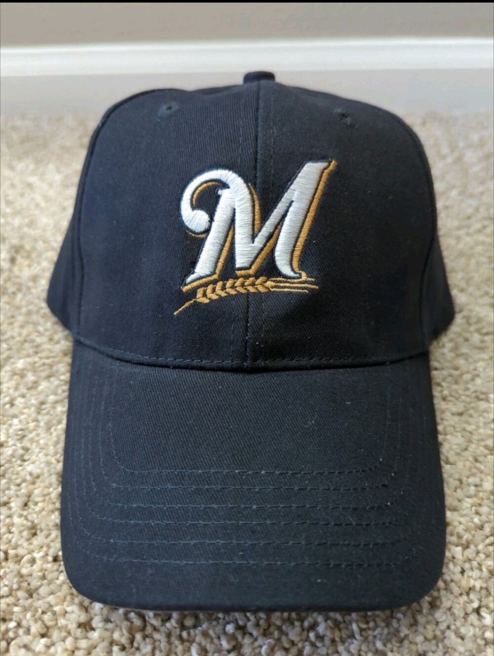 Men's NWT Milwaukee Brewers Blue Adjustable Hat One Size Fits All
